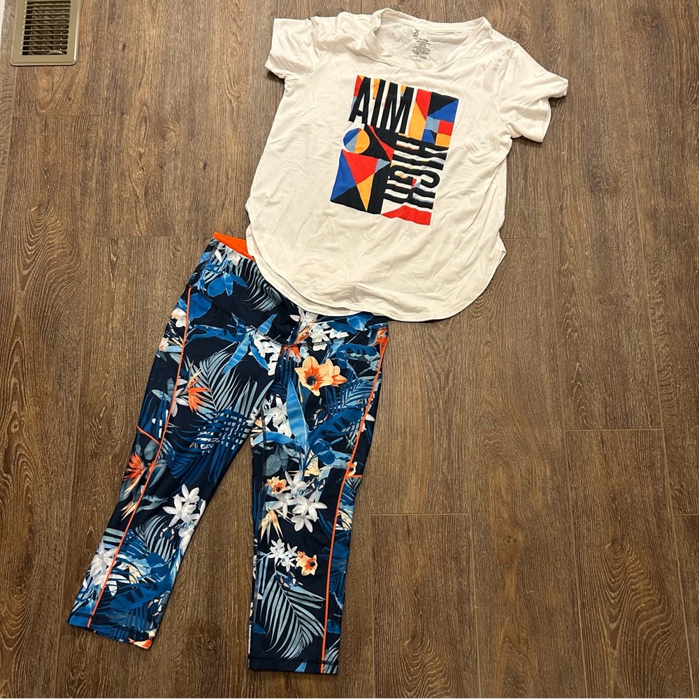 XERSION FLORAL CAPRI and top